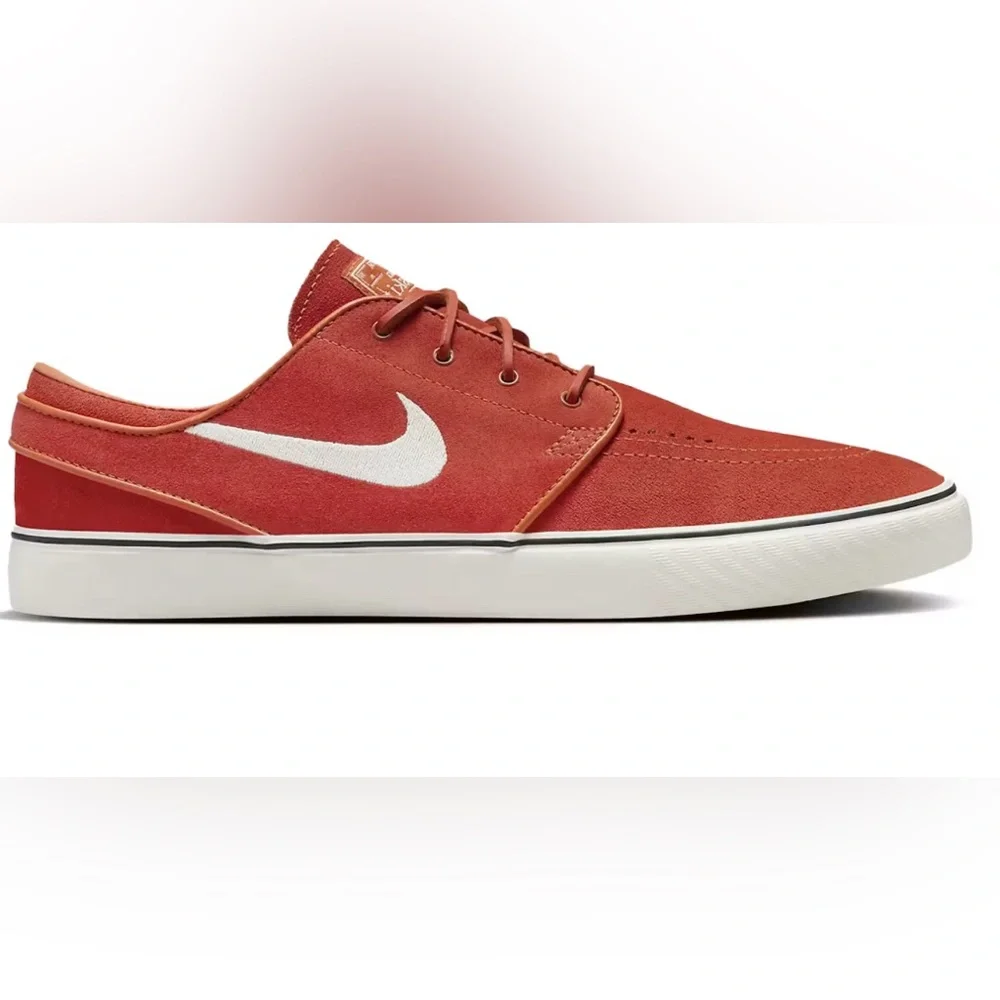 Nike step out